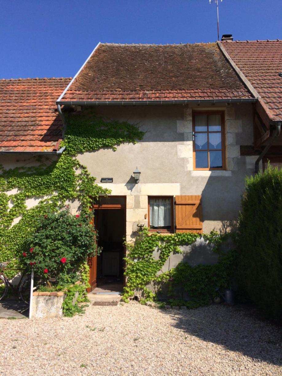 Chambres D'Hotes D'Albertine Lere Exterior photo